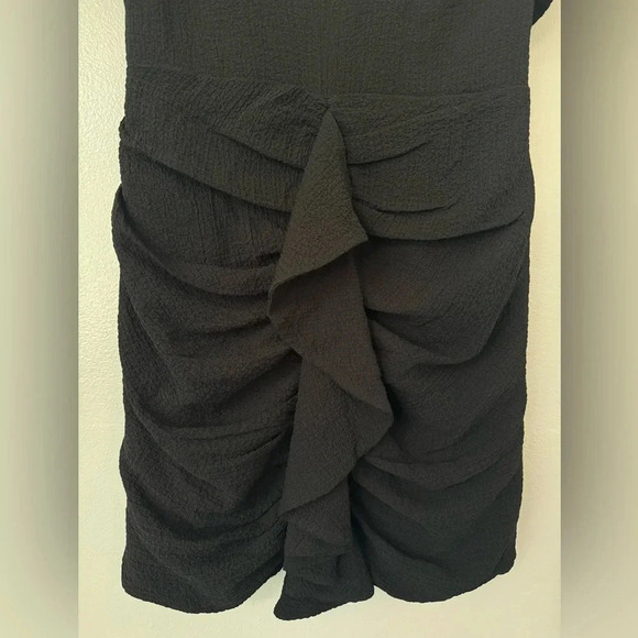 C/MEO Collective Short Sleeve Soaked Black Mini Dress - Picture 4 of 7